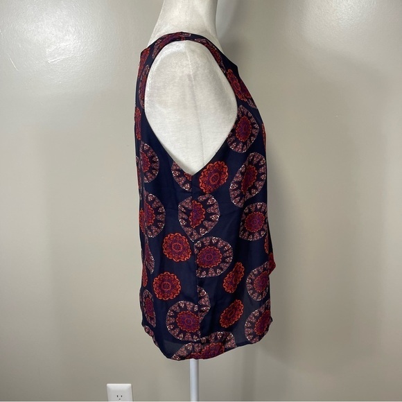 PAPER CRANE Navy Blue & Red Medallion Print Sleeveless Lightweight Top - MEDIUM - Picture 5 of 8